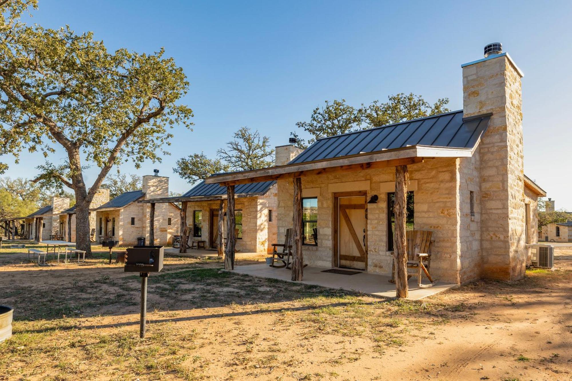 Country Inn Cottages Fredericksburg Exterior photo